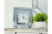 Load image into Gallery viewer, Vogue Diamond Table Clock