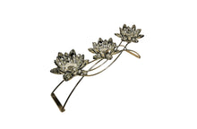 Load image into Gallery viewer, Flower 3 Tea Light Candle Holder