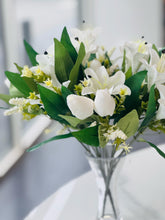 Load image into Gallery viewer, Artificial Lily/Tulip Bunch 36cm – White
